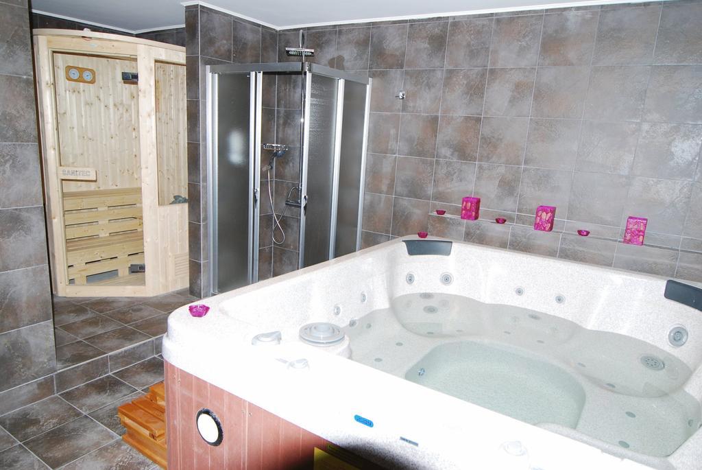 מלון Voutiron Casa Di Neve מראה חיצוני תמונה